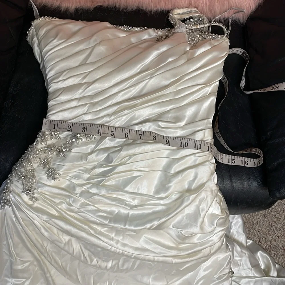 Maggie sottoro one shoulder satin gown - Picture 6 of 12